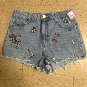 Women’s denim shorts